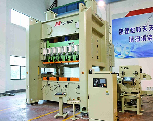 SP1系列龍門單點(diǎn)高精度、高性能壓力機(jī) SP1系列龍門單點(diǎn)高精度、高性能壓力機(jī) 了解產(chǎn)品 SP2系列龍門雙點(diǎn)高精度、高性能壓力機(jī) SP2系列龍門雙點(diǎn)高精度、高性能壓力機(jī) 了解產(chǎn)品 JM31/JMD31系列龍門型單點(diǎn)高性能壓力機(jī)（標(biāo)準(zhǔn)型、定制型） JM31/JMD31系列龍門型單點(diǎn)高性能壓力機(jī)（標(biāo)準(zhǔn)型、定制型） 了解產(chǎn)品 JM36/JMD36系列龍門型雙點(diǎn)高性能壓力機(jī)（標(biāo)準(zhǔn)型、定制型） JM36/JMD36系列龍門型雙點(diǎn)高性能壓力機(jī)（標(biāo)準(zhǔn)型、定制型）